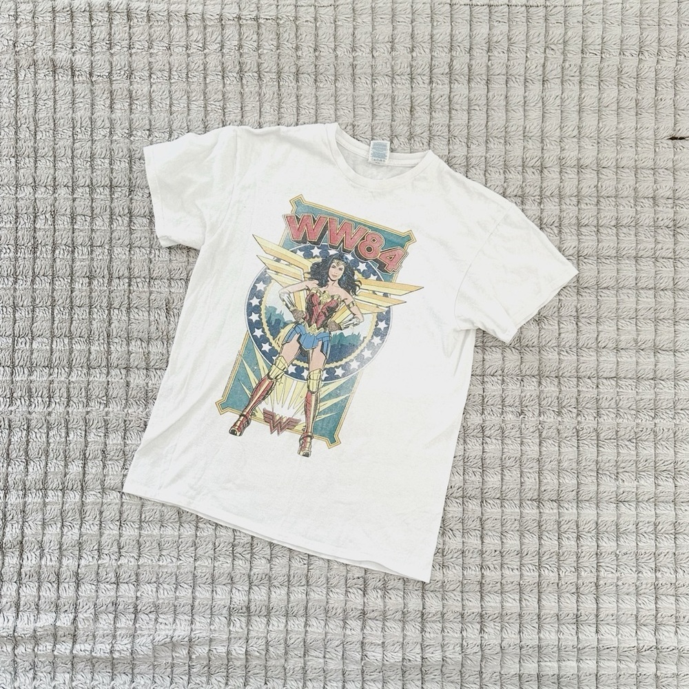 Delta Pro Weight Wonder Woman 94 Graphic Tee